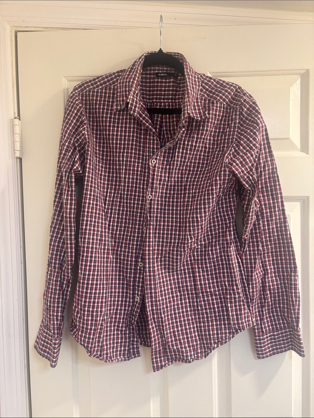 Men's Red Check Long-Sleeve Button-Down Shirt